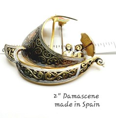 Vintage Gold Tone Damascene Brooch Spanish Ship Signed Spain