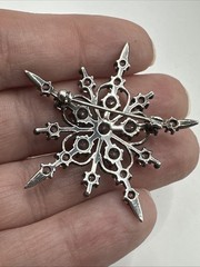 Sterling Silver 925 DQ CZ Cubic Zirconia Starburst Snowflake Brooch Pin 1.75”