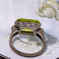 Vintage 925 Sterling Silver Faceted Green Rectangle CZ Ring, size 7.75