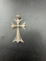 925 Sterling Silver Gothic Maltese Cross Pendant Gold Tone Green Inset Necklace