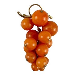 Vintage Marbled Bakelite Grape Cluster Pin, Mid-Century Fruit Brooch 3.25″ Drop