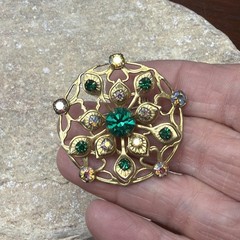 Vintage Emerald Green & Clear AB Rhinestone Layered Flower Brooch Gold tone 1.5″