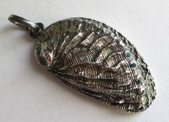 1-15/16in LARGE VINTAGE STERLING SILVER ENAMEL ABALONE CLAM SEA SHELL PENDANT