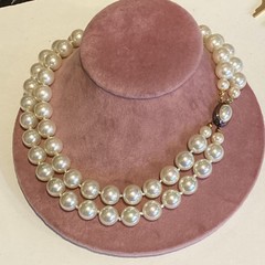 SIGNED CAROL LEE 925 HUGE 10 MM. IRIDESCENT LUSTRE GLASS PEARL KNOTTED NECKLACE