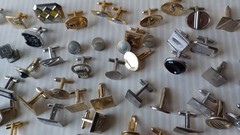 Lot 160 VTG Single Cufflinks Mixed Styles Tones Repurpose Jewelry Some Wear
