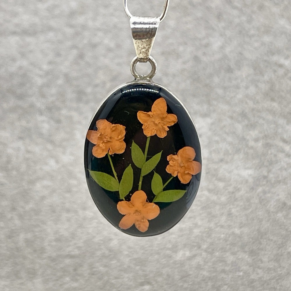 925 Sterling Silver Black Oval Pressed Dried Flower Resin Pendant Botanical