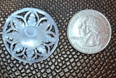 Vintage 1960’s Mother of Pearl Pin Brooch. Secure Clasp. Mint 1″ Round