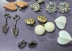 Vintage Lot Of 14 Pairs Of Clip On & Screw On Earrings Unmarked