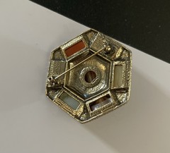Vintage Miracle Glass Scottish Agate Gold Tone Octagon Pin brooch 2”
