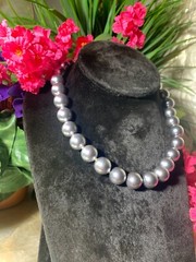 15.5”IN VINTAGE STERLING SILVER & MARCASITE CLASP W 15MM GRAY FAUX PEARLS