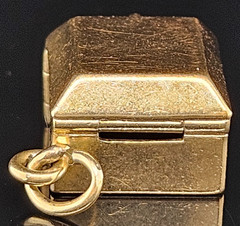 14K Gold Walter Lampl ARTICULATED SAFEBOX OPENS Charm Pendant 3D Treasurebox