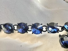 Vintage 1950s 1960s Montana Blue Heliotrope Rhinestone Flower Necklace