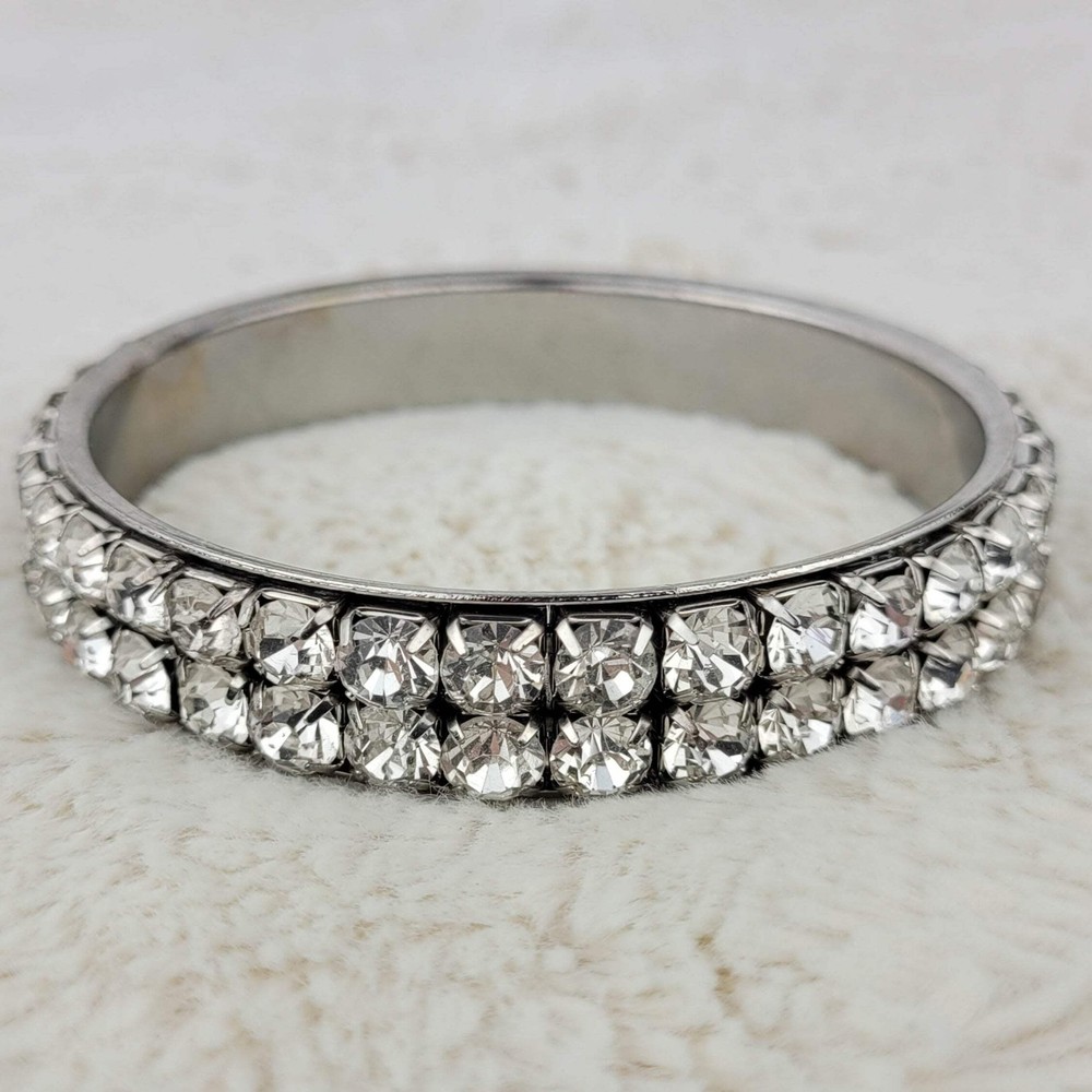 1950s Vintage Bangle Bracelet with a Double Row of Rhinestones – 1950s