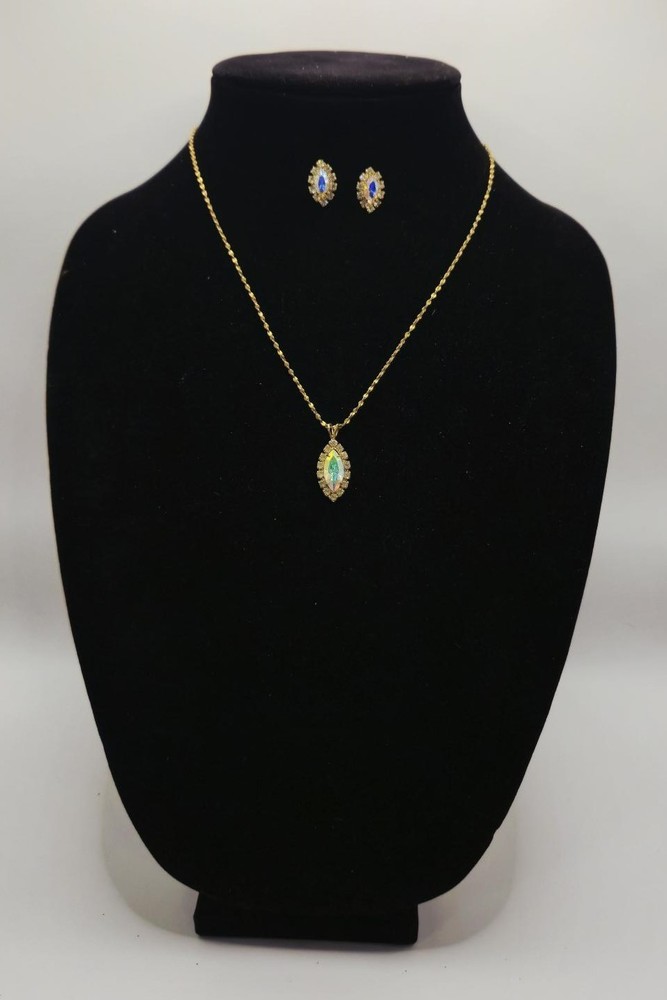 Vintage Windsor Collection Marquise Iridescent Aurora Borealis Necklace Earring