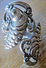 Vintage Taxco Sterling Twin Koi Fish Clamper Bracelet – RARE MAKER – SUPERB!!!