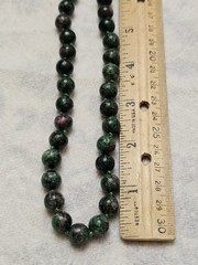 Modern Necklace stone green Beaded Collar Beads Pre Owned Condition Unique