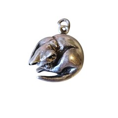 Vintage Jezlaine curled up cat sterling charm