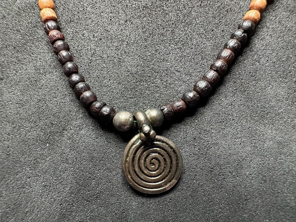 3.90g Vintage Sterling Silver 925 Spiral Pendant Beaded Necklace 15 in M