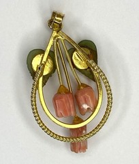 MCM Carved Faux Coral & Jade Necklace Pendant Tulip Flowers Leaves Double Hoop