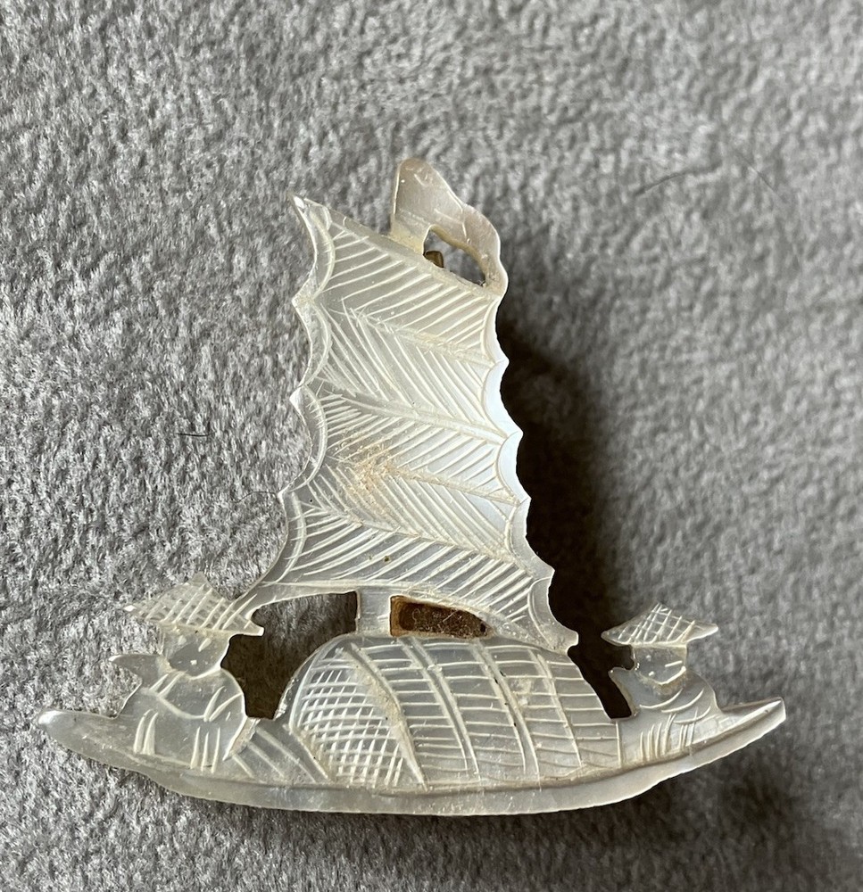 Vintage Carved Mother Of Pearl Asian Boat With Sail Brooch 1.5 Inches