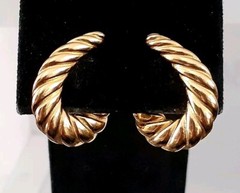 Lancer Gold tone ribbed hoop Huggie Clip on Earrings