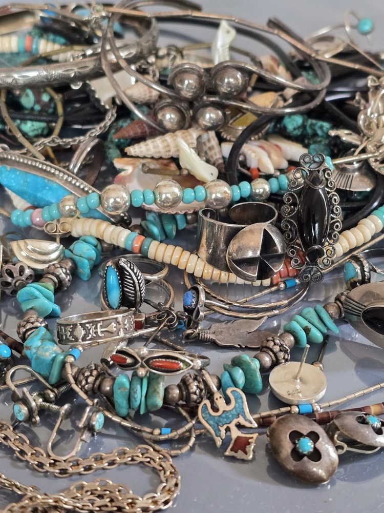 LG STERLING MIXED JEWELRY LOT-ZUNI NAVAJO MEXICO-TURQUOISE LAPIS CORAL-SOUTHWEST