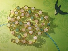 VINTAGE SEMI PRECIOUS GEMSTONE NECKLACE WIRE WRAP/CAGED PASTEL PINK,GREEN, 33″L