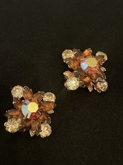Vintage Gold Tone Root Beer RHINESTONES BROOCH AB & Clear W/CLIP ON EARRINGS
