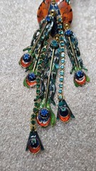VINTAGE “LUNCH AT THE RITZ” RHINESTONE PEACOCK BIRD DANGLE CLIP ON EARRINGS
