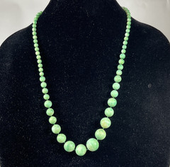 Vintage Green Hand knotted Beaded Necklace Graduated Size Plastic 26″ Faux Jade