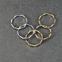 Avon Fashion Waves Ring 7.75 Silver Gold Two Tone Band Stackable Layer Vintage