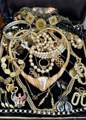 Vintage Estate Costume Jewelry Lot! MONET, NAPIER and more!