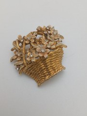 MY FAIR LADY BSK goldtone pink enamel clear stones SPRING flower basket brooch
