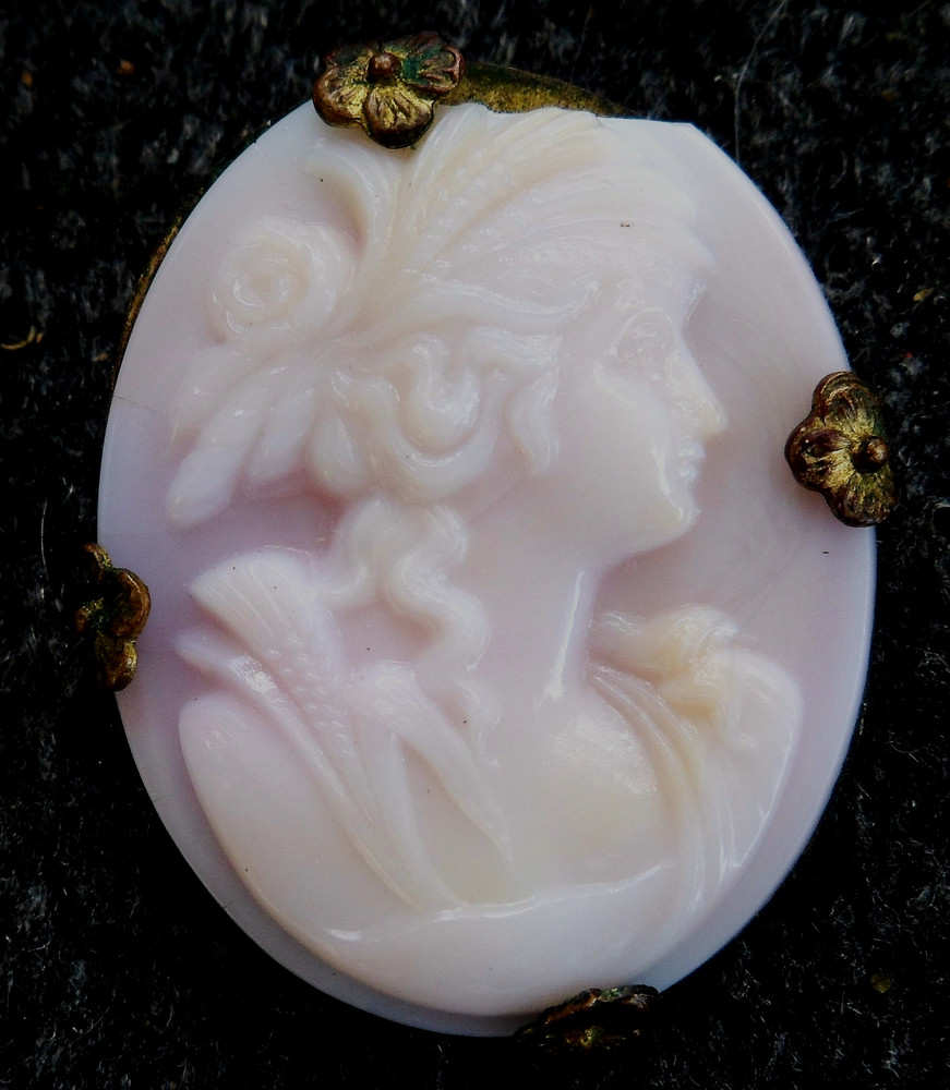 Antique Vintage Pink Moulded Glass Bulk Cameo Brooch Victorian 1 3/4″