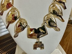 Wild Bryde Field Guide Song Bird Watcher Necklace Gold Tone Rare Vintage 25″