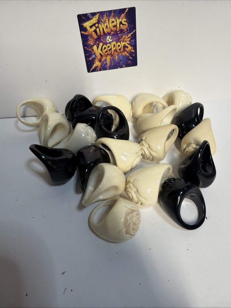 Vintage Anna Sui Ring Lot Of 21 Art deco Style Black & White All Marked Rare!