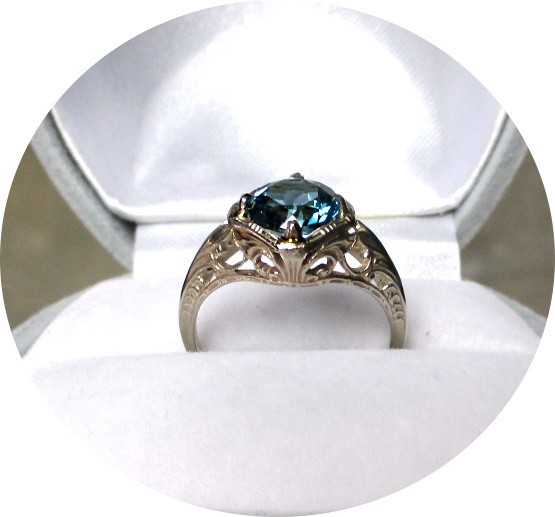 Art Deco – Ring – LONDON Blue Topaz – Solid 14k White Gold Filigree Mtg. – Sz 6.