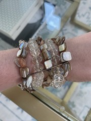 Gorgeous Vintage Mother Of Pearl Faceted Crystal 5 Strand Bracelet