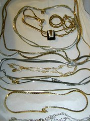 Good Quality NECKLACE & CHOKER LOT Silver & Gold Toned GUESS PARKLANE Very Nice!