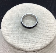 Vintage Silver Tone Costume Black Rhinestone Band Sz 8.25 G744