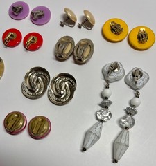 Colorful Lot of Vintage Retro Clip-on Earrings – Very good condition