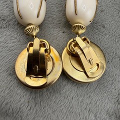 Vintage Made In Italy Clip On Earrings Gold Tone Dangle