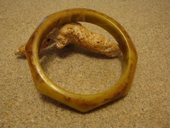 Vintage 1/2″ Butterscotch/Brown/Green Octagon Bakelite Bracelet; Beveled Edges!