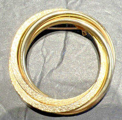 Fabulous Large Textured Gold-tone Circle Brooch 1960s vintage Lot 168