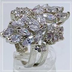Vintage Silver Tone Marquise Cluster CZ Floral Statement Cocktail Ring Size 6.75