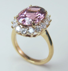 Vintage 18k Gold Lady’s 17 Stone Pink Tourmaline Diamond 6.65ctw Ring Size 5.75