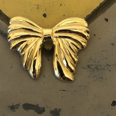 Vintage Brooch Lot Gold Tone Monet Coro Avon AAI JJ & Anson Gold Tone Tie Bar