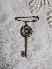 General John Hunt Morgan, Cameo Brooch, Brooch Kilt Pin, Timeless!