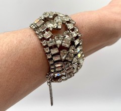 Vtg Estate Piece 7 Rows Rhinestones w/Safety Chain Runway Statement MINT