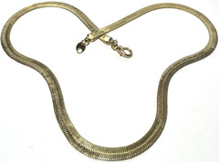 Vintage Jewelry Necklace Gold Flat Herringbone Chain Flexible 18″ Woven Link 22